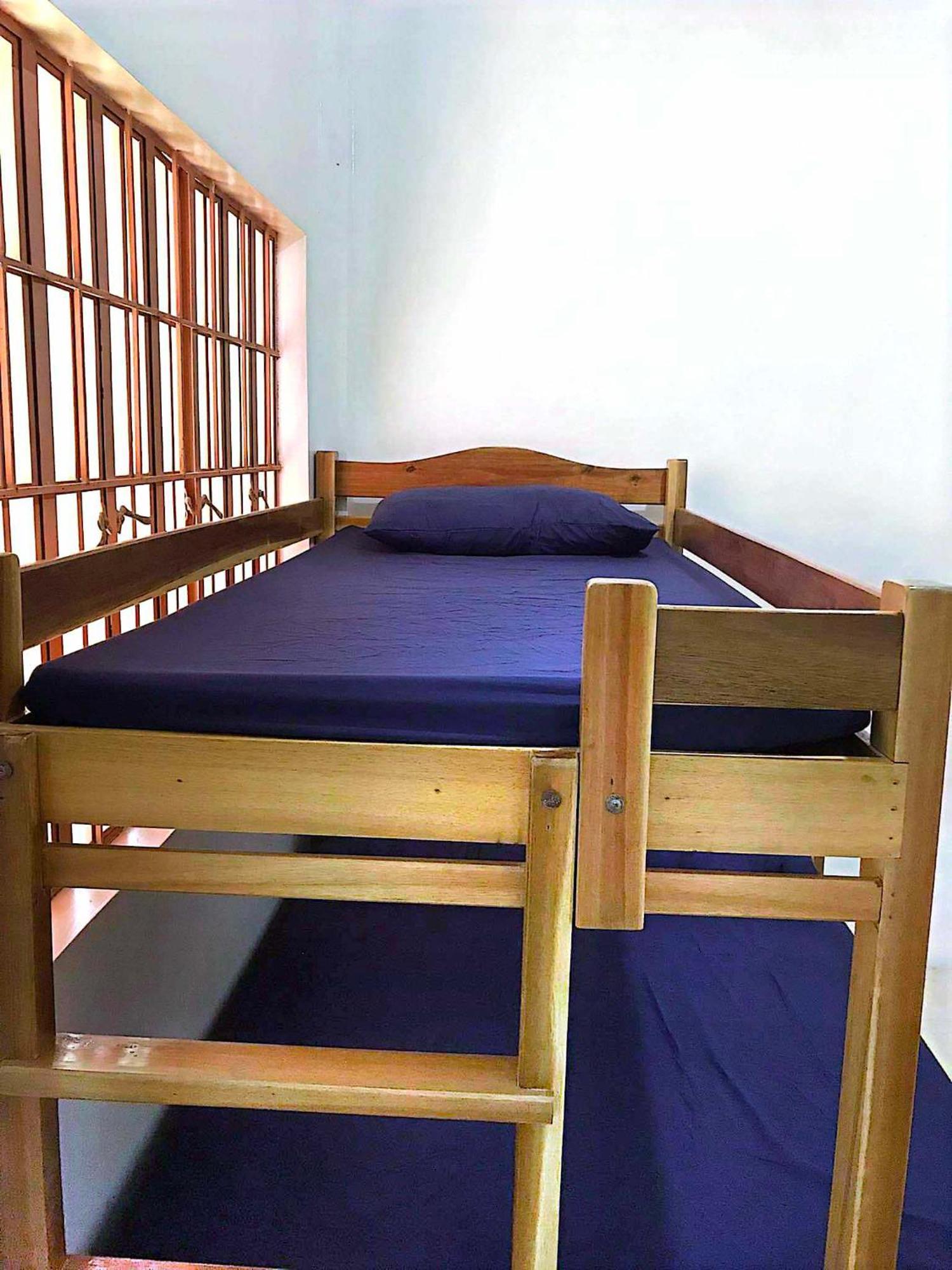 Estrelle Orange House - Backpackers Hub Apartamento Puerto Princesa Exterior foto