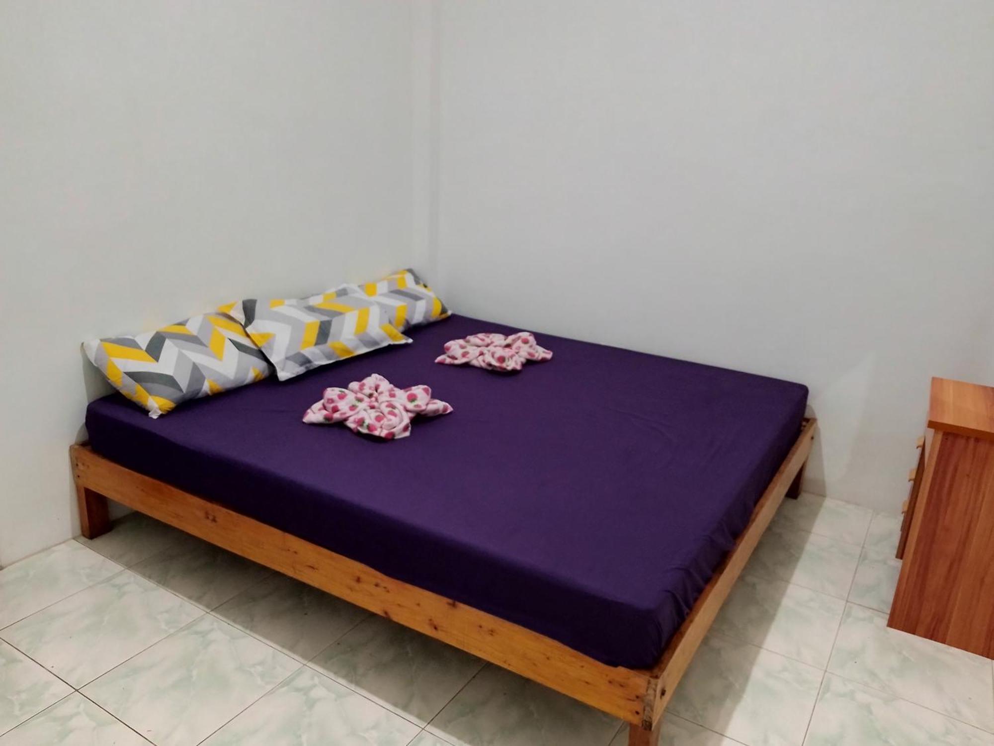 Estrelle Orange House - Backpackers Hub Apartamento Puerto Princesa Exterior foto