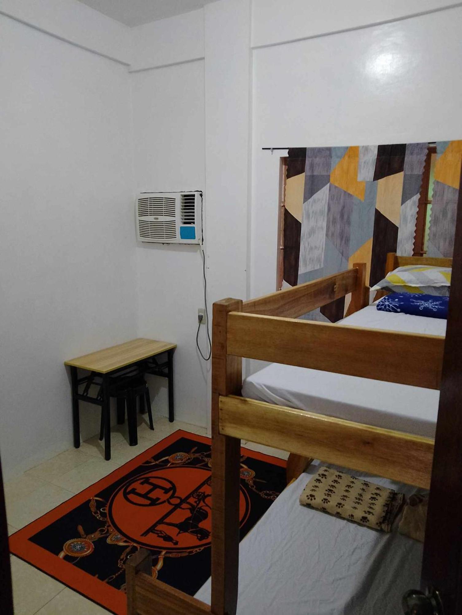 Estrelle Orange House - Backpackers Hub Apartamento Puerto Princesa Exterior foto