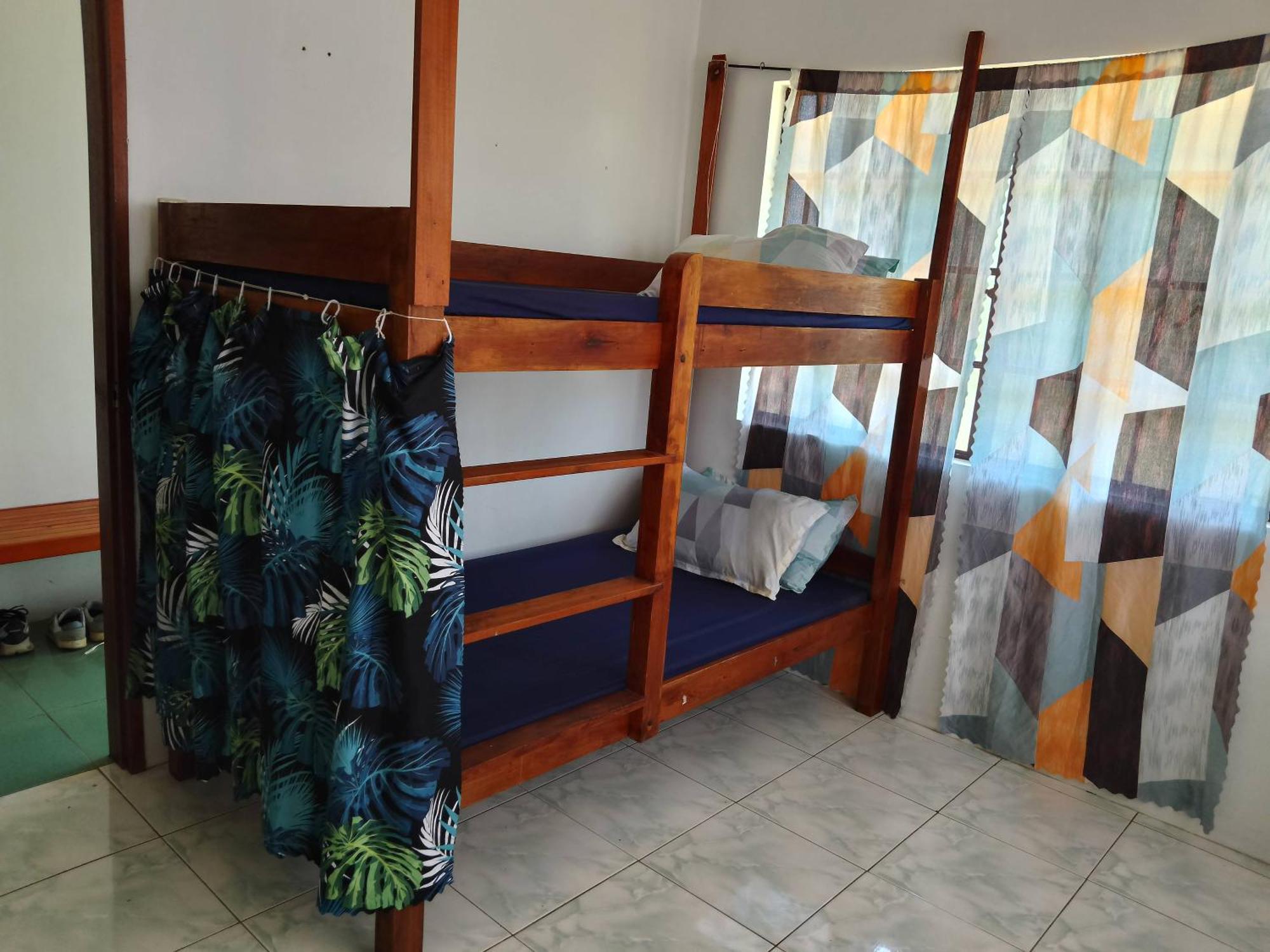 Estrelle Orange House - Backpackers Hub Apartamento Puerto Princesa Exterior foto